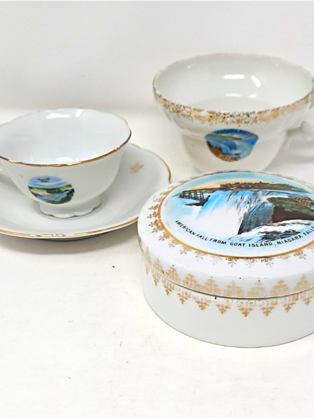 Vintage Lot Niagara Falls Porcelain Souvenir Ware Cups Saucer Lidded Trinket Box